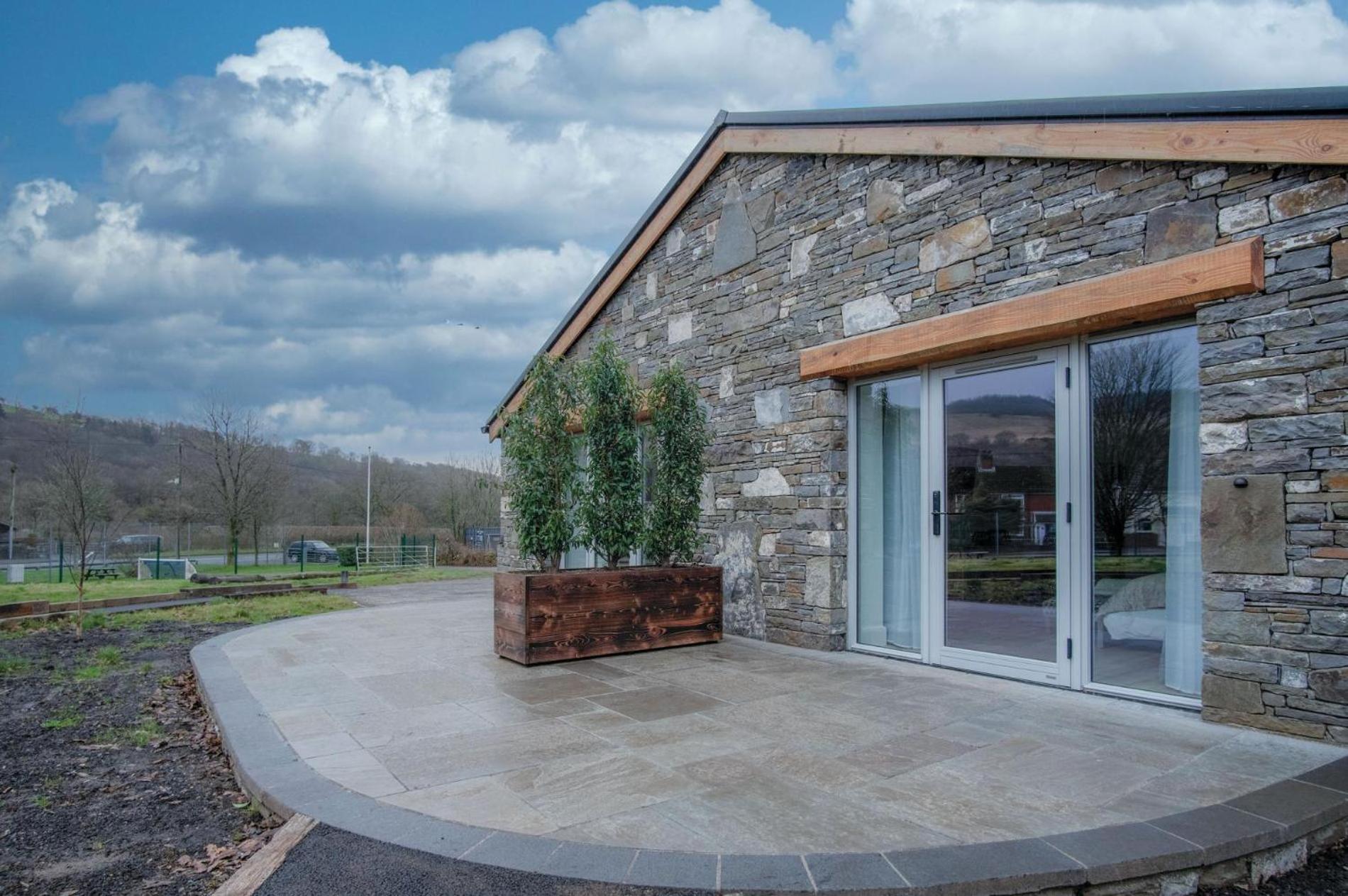 Suite 6 - Sleeping Giant Hotel - Pen Y Cae Inn Brecon Buitenkant foto